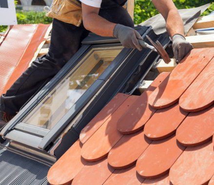 reparacioneinstalaciondetodotipodeclaraboyasenvalladolid 1920w